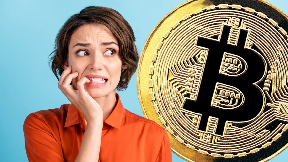 Bitcoin Fear & Greed Index Crashes To Lowest Level In Bitcoin Fear & Greed Index Crashes To Lowest Level In 6 Months, Is A Market Rebound Coming?