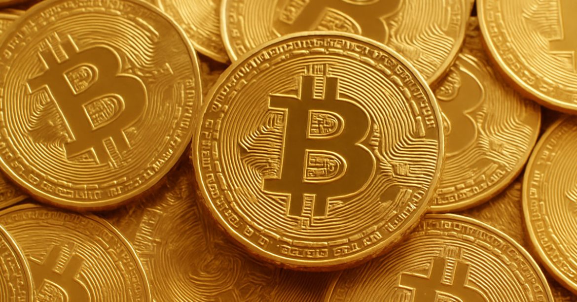 Bitcoin Settles At $113,000 A Week After Hitting New Highs Bitcoin Settles At $113,000 A Week After Hitting New Highs