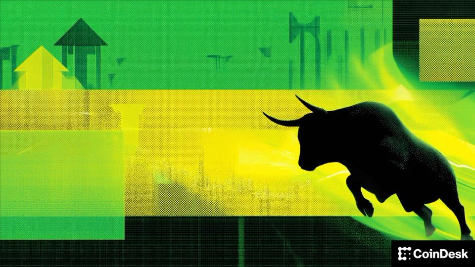 Bitcoin and Altcoins Recover After $500B Crash Bitcoin and Altcoins Recover After $500B Crash