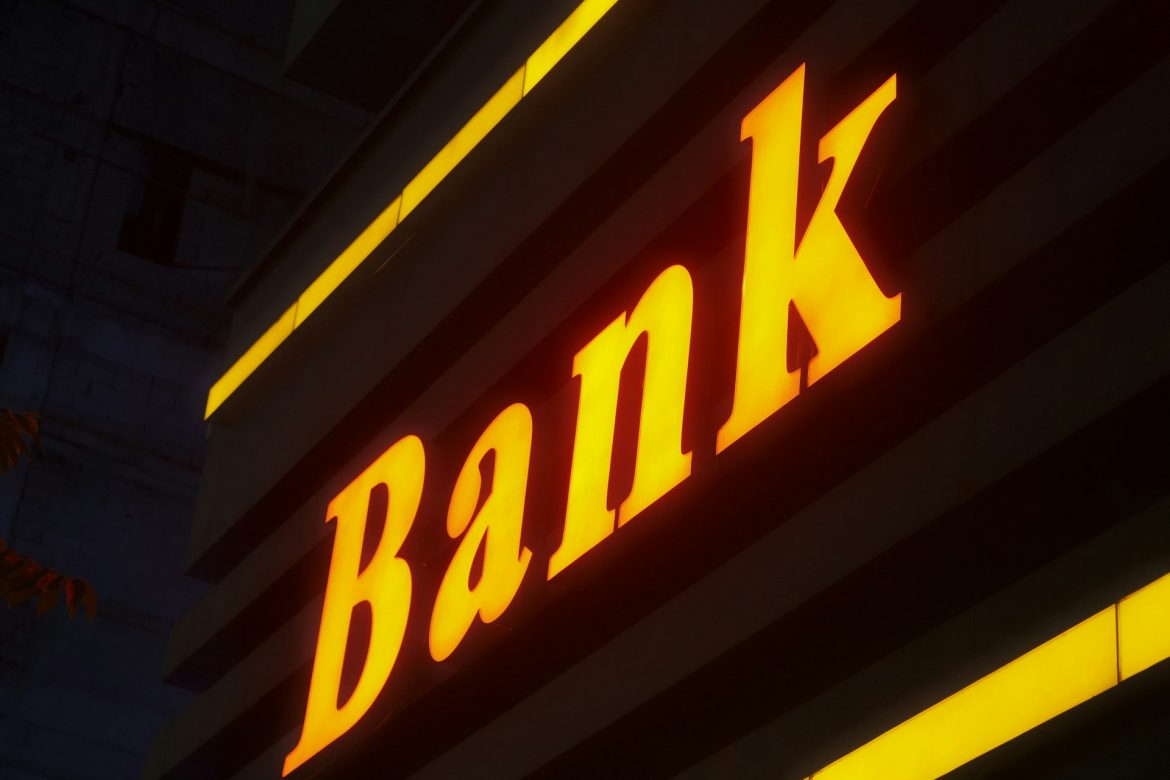 Japanese Banks Plan Stablecoin Rollout By Year-End – Report bitcoin, stablecoin