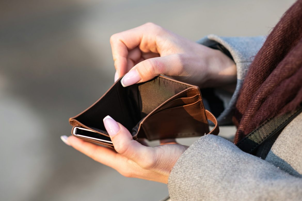 XRP Wallets Holding Over 10,000 Tokens Hit Record High Amid XRP Wallets Holding Over 10,000 Tokens Hit Record High Amid Price Recovery